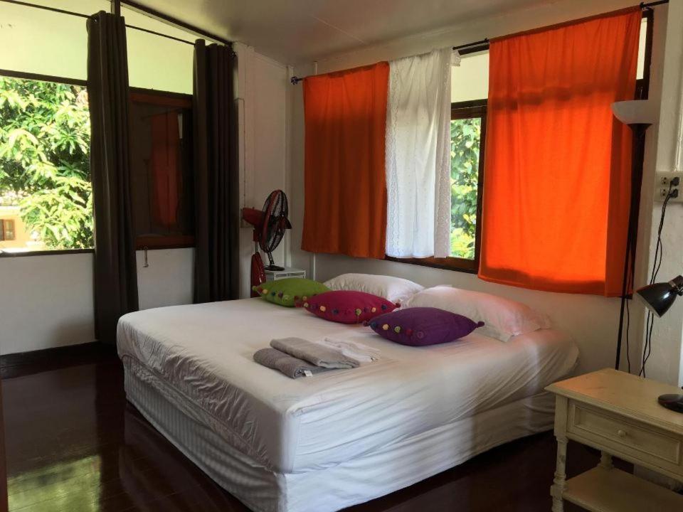 Many Trees - Large Double Room