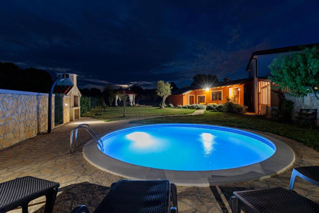 Pool & Spa House Betiga 2 - Happy Rentals