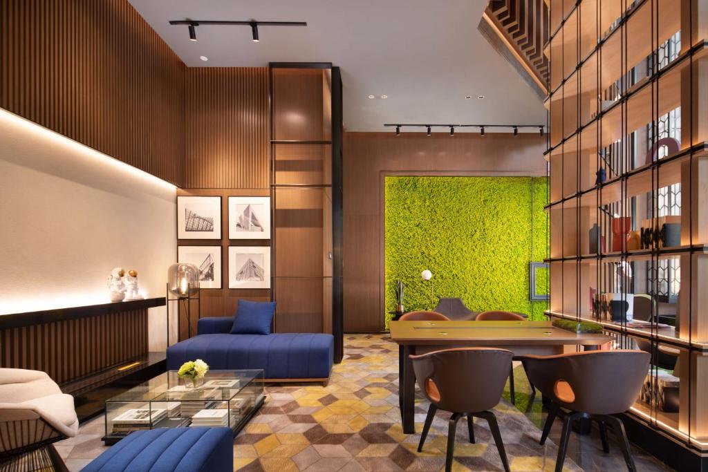 Posezení v ubytování Hilton Hotel by Hampton Wuhan Zhongnan Street Branch