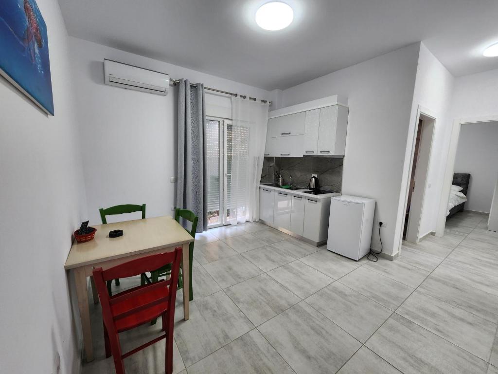 Kuchyň nebo kuchyňský kout v ubytování Anchor Apartments