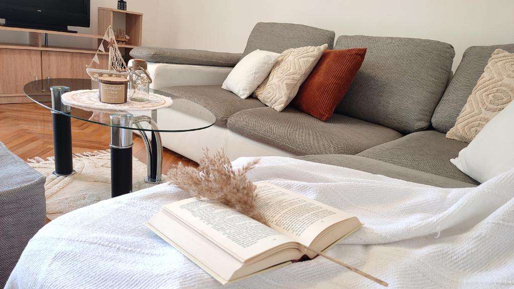 Posedenie v ubytovaní Deluxe Apartman Pervan