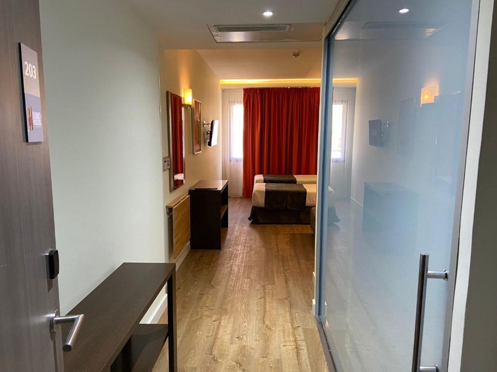 Apartamentos Recoletos - Resim 24