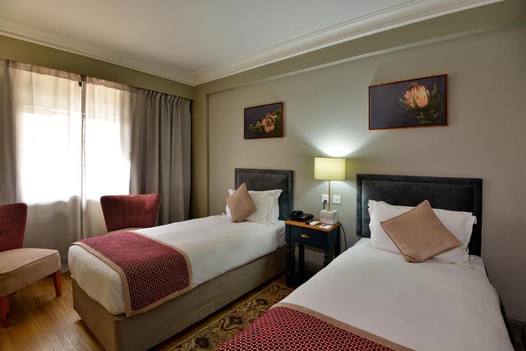 Cresta Jameson Hotel - Quarto Duplo Com Camas Separadas