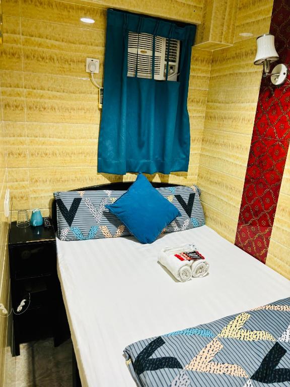 Rúm í herbergi á Philippine Hostel
