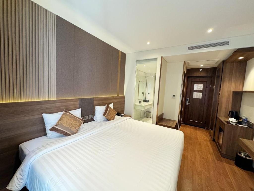Deluxe Double Window - Included Afternoon Tea