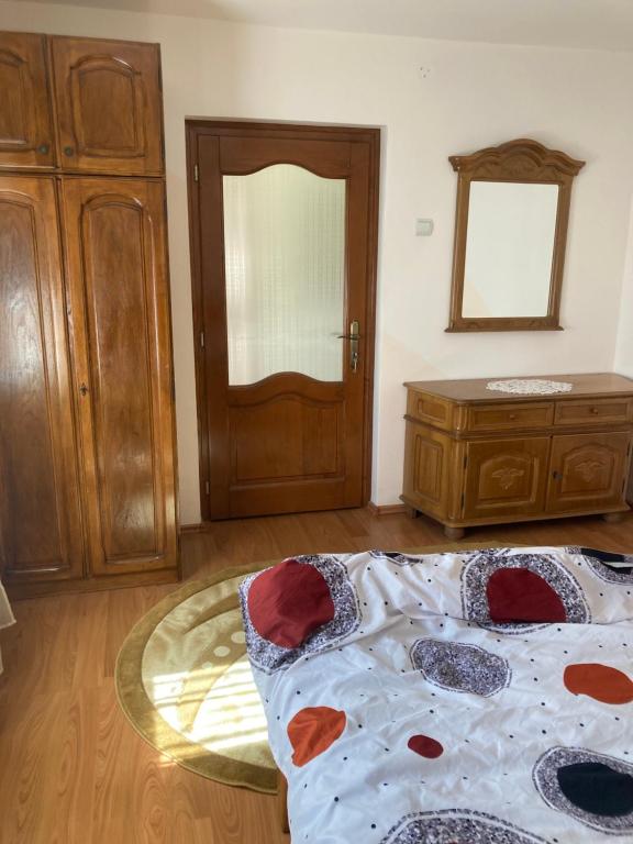 Trai bun in Maramures - Chambre Double Avec Salle De Bain Partagée