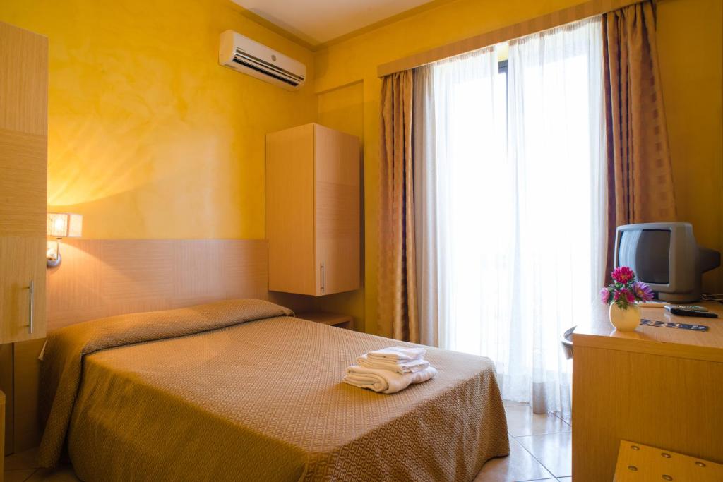 Hotel Villa Mare - Standard Single Room With Shower