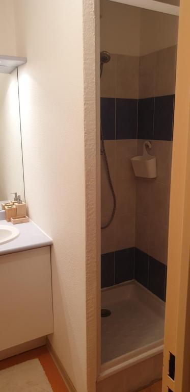 Koupelna v ubytování maison"la cigale du sud"