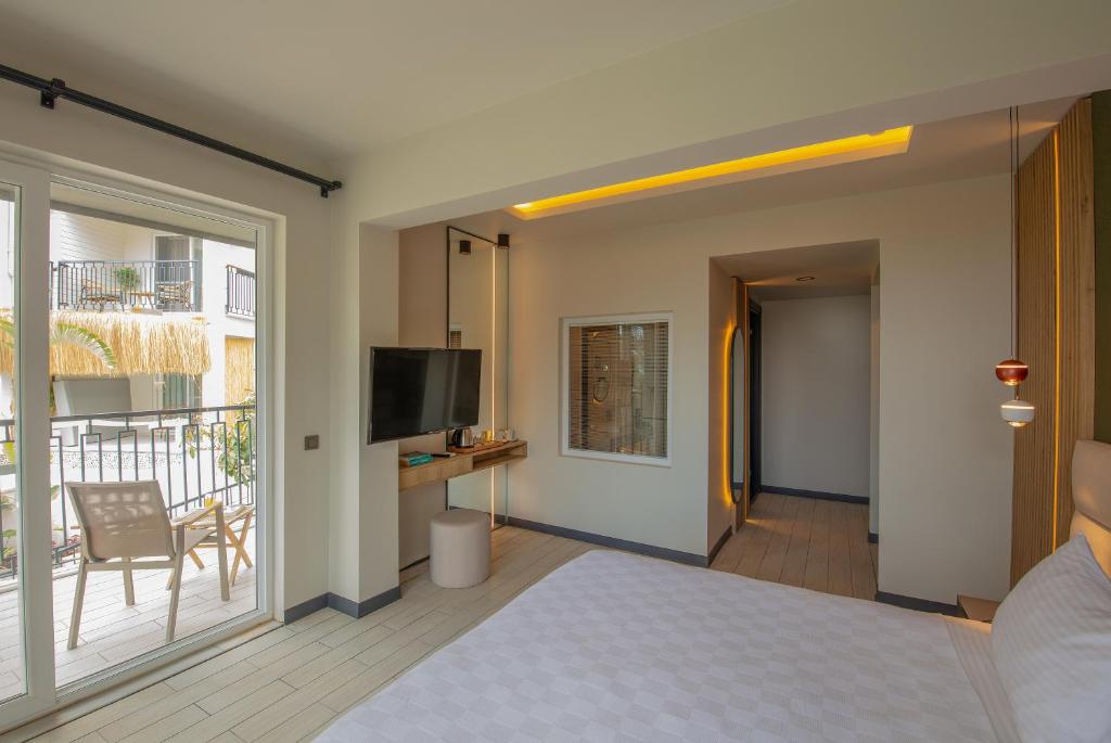 Morina Deluxe Hotel - 3