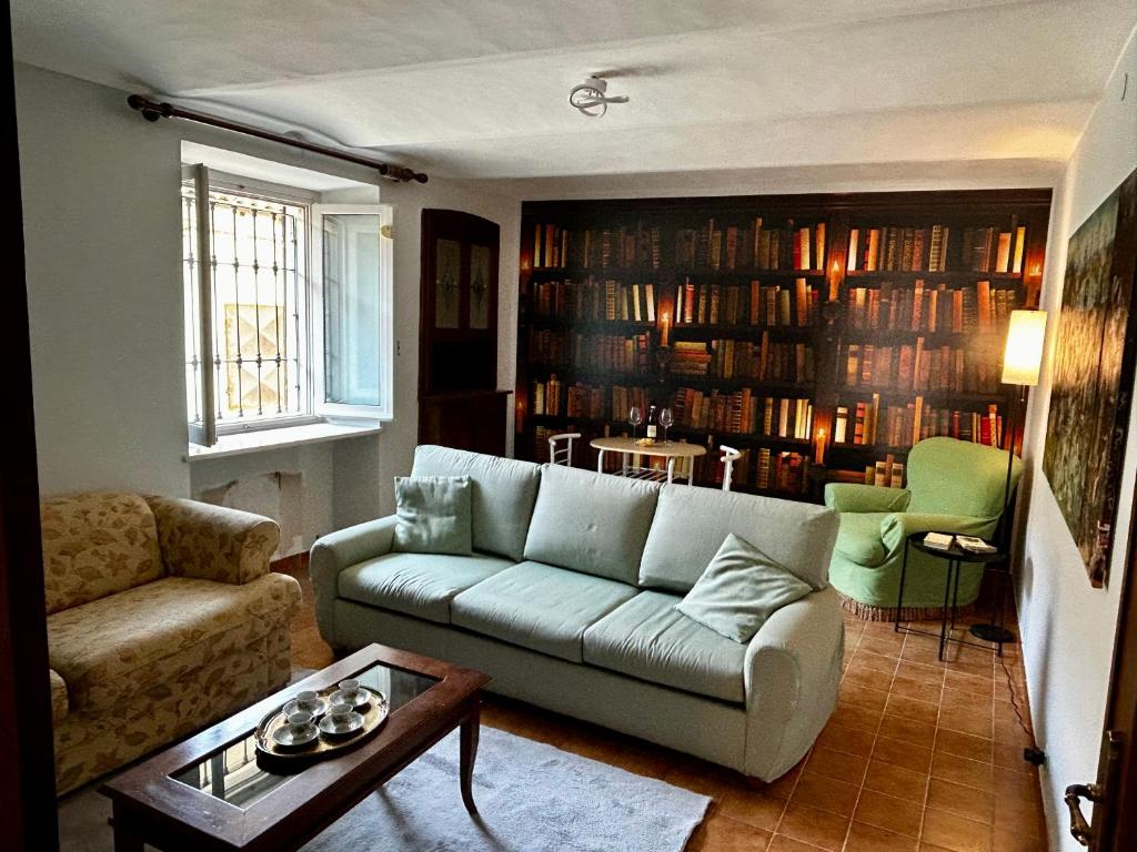 Posezení v ubytování La casa della corte - MonferratoHome