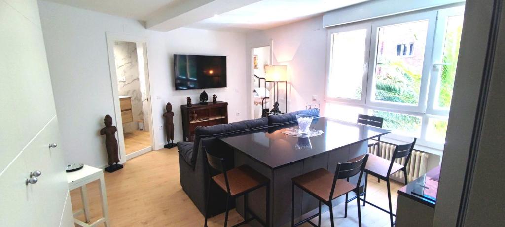 Χώρος καθιστικού στο Moderno, luminoso y exterior en calle peatonal