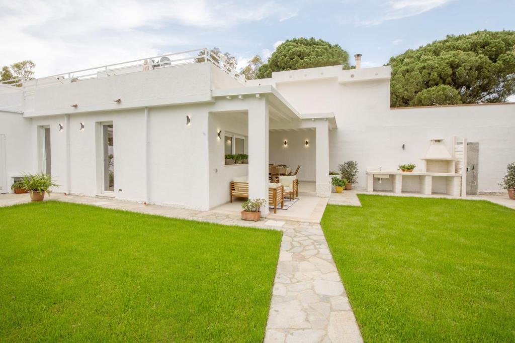 Zahrada ubytování Luxury Villa Turquoise road to Villasimius 50 m from the sea IUN S0573