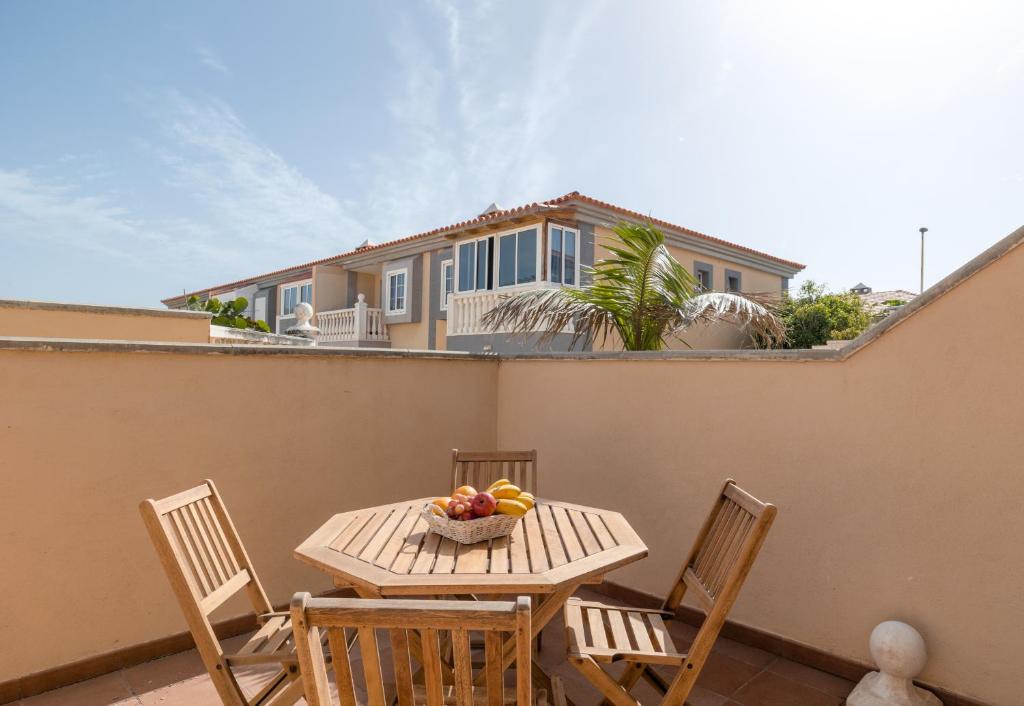 Gallery image of HomeForGuest Casa Da Roca Medano Beach House in El Médano