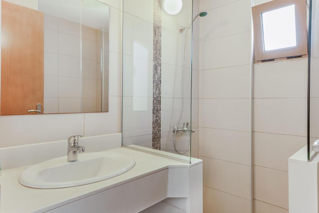 Koupelna v ubytování Creta Verano Hotel
