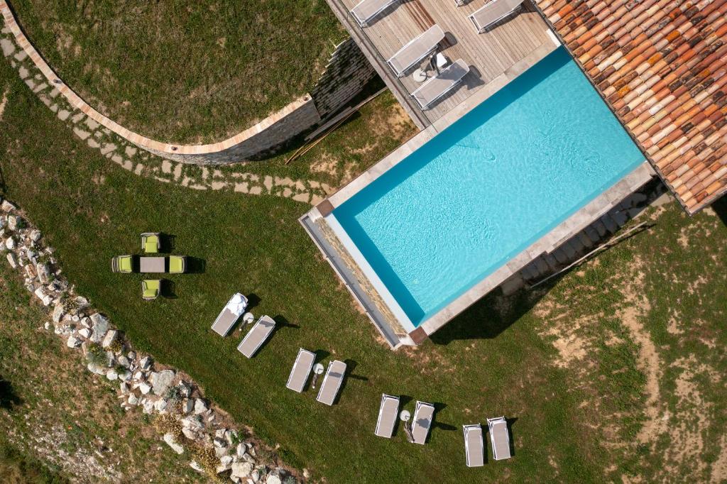 Bazén v ubytování Aura Relais nebo v jeho okolí
