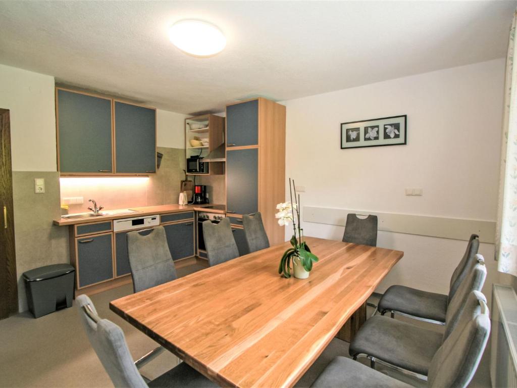 Kuchyň nebo kuchyňský kout v ubytování Apartment Obernberg by Interhome