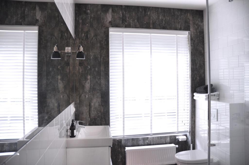 Ένα μπάνιο στο De Eindhovenaar City Apartments