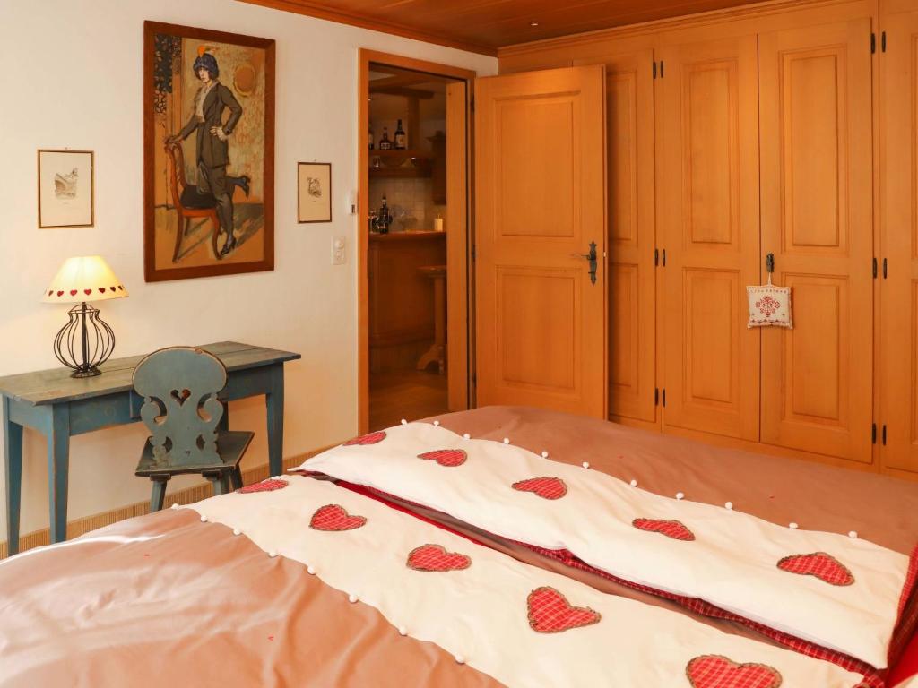 Postel nebo postele na pokoji v ubytování Apartment Marie-Soleil Sud by Interhome