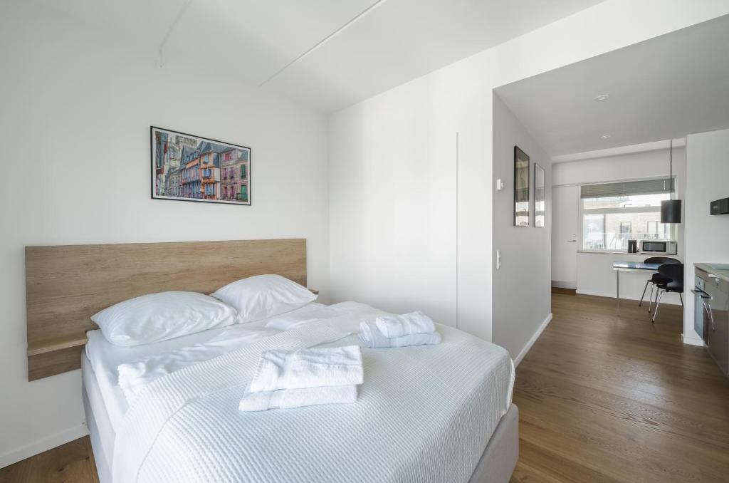 Fantastic Studio with balcony - 325, Odense (updated prices 2026) - Penthouse Apartments In Odense With Private Balcony Views For Rent