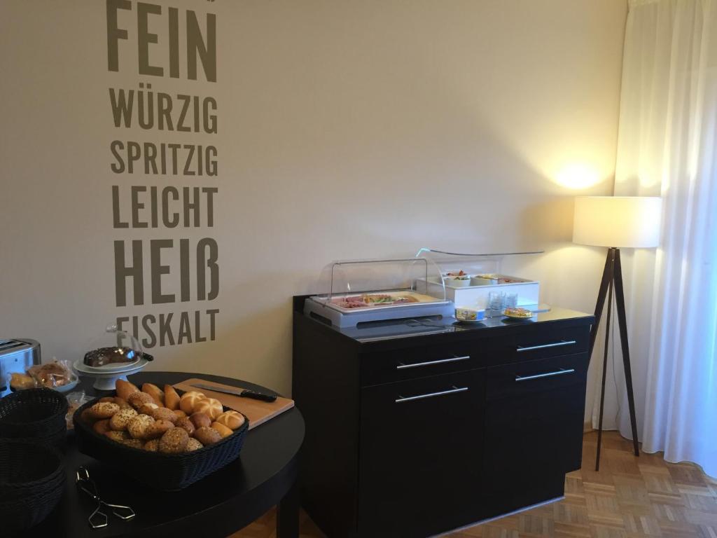Jídlo v hotelu nebo okolí