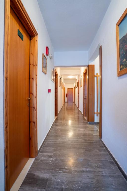 Fotografie z fotogalerie ubytování Ξενοδοχείο Μούσες - Hotel Muses v destinaci Synoikismós Panteleímonos