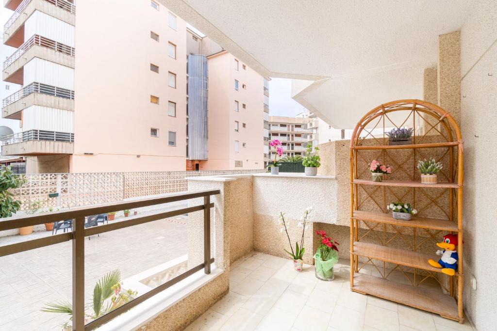 Balkón nebo terasa v ubytování TuristMar - Amplio Apartamento en Salou con piscina, a 2 minutos de la Playa
