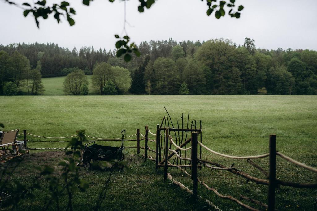 Příroda nedaleko luxury tent