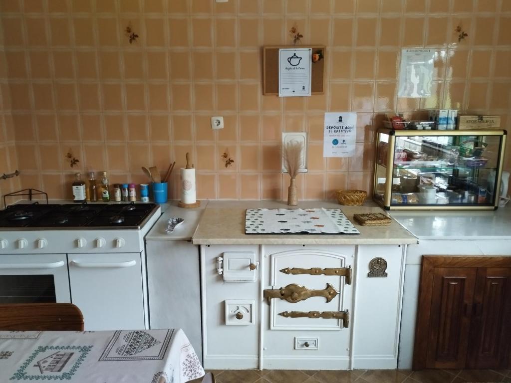 Kuchnia lub aneks kuchenny w obiekcie Villa Rica House