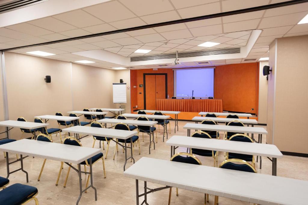 Hotel Mirage - Resim 16