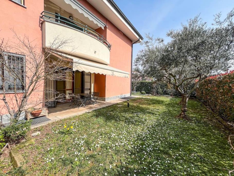 Κήπος έξω από το 30 minuti dal Duomo - Garden Residence