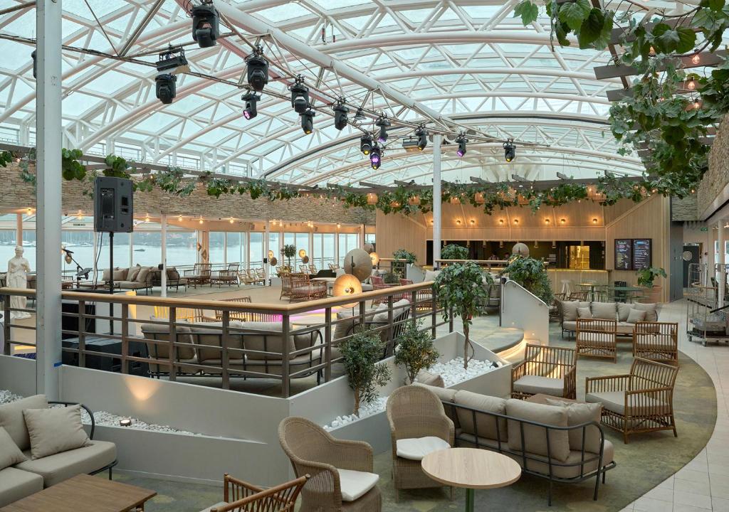 Viking Line - Overnight Cruise from Stockholm - Resim 11