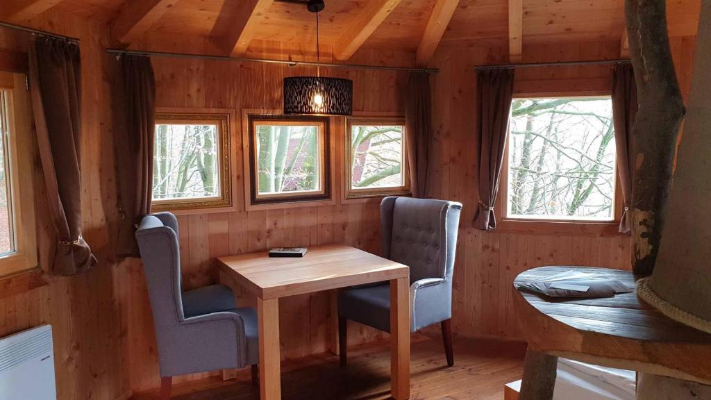 Baumhaushotel Solling - Habitación Doble Con Balcón