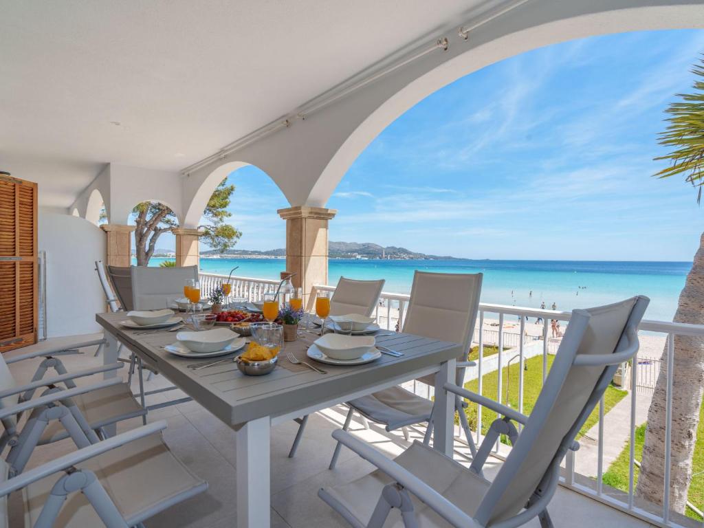 Apartment Albers Sea Views by Interhome