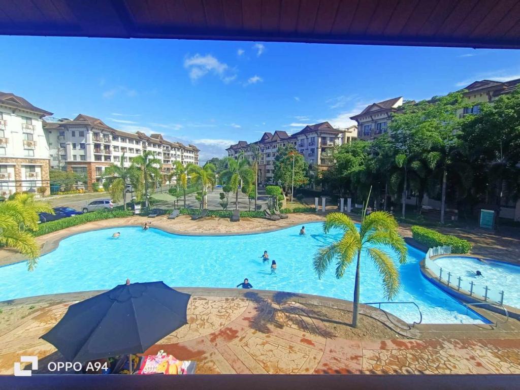 Bazén v ubytování One Oasis Davao Condo 2BR Behind SM Mall with WIFI & Pool nebo v jeho okolí
