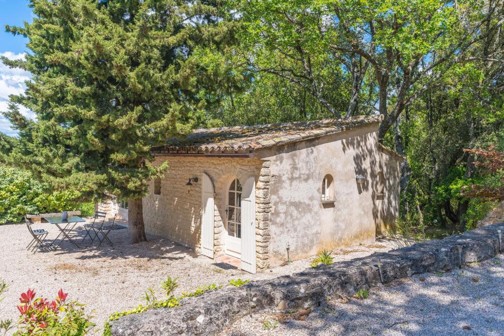 Bygningen som feriehuset ligger i