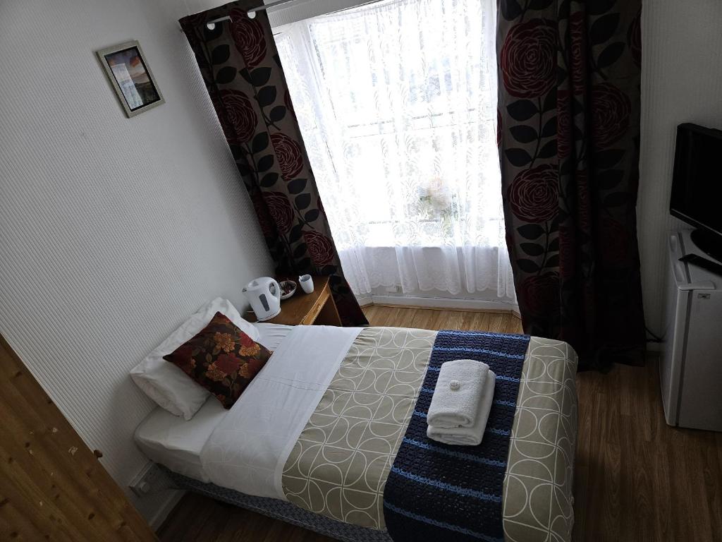 Rose Marie Guest House - Single Room