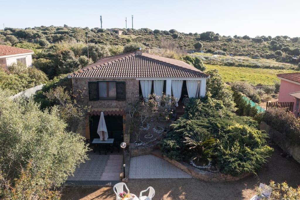 an aerial view of a house with a garden at AffittaSardegna-Casa Li Feruli in Trinità dʼAgultu