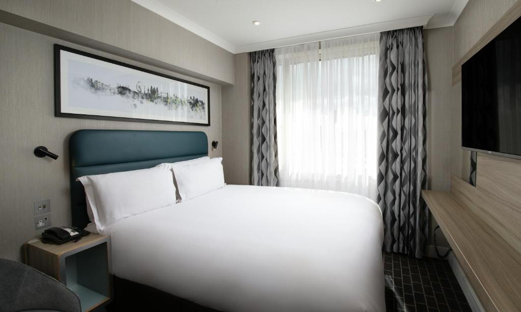 City Sleeper at Royal National Hotel - Resim 21