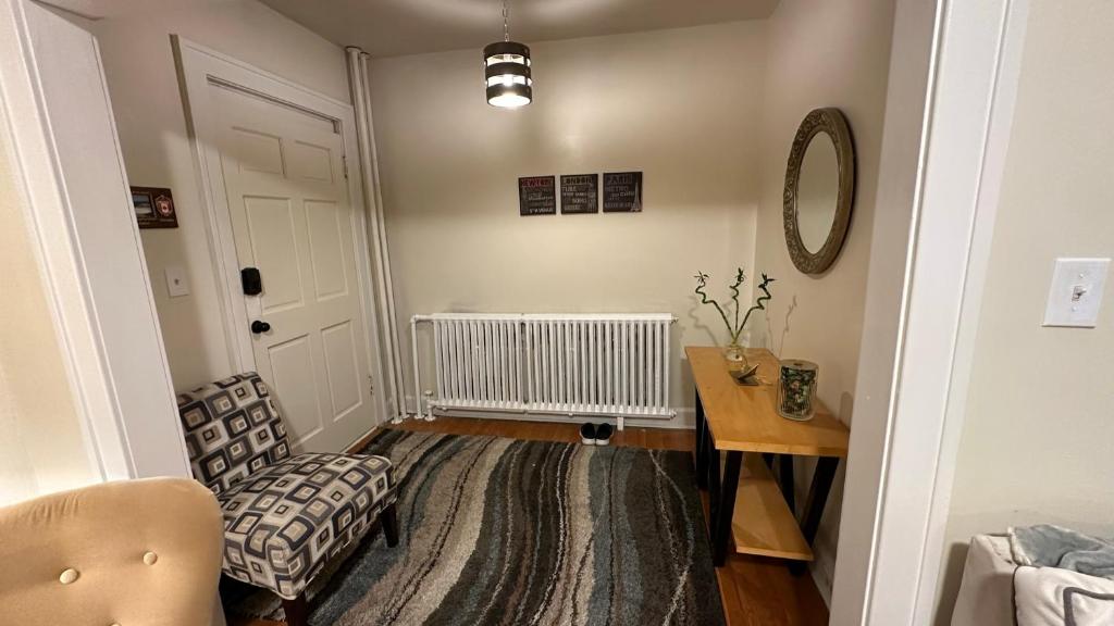 Posezení v ubytování Cozy Albany Home
