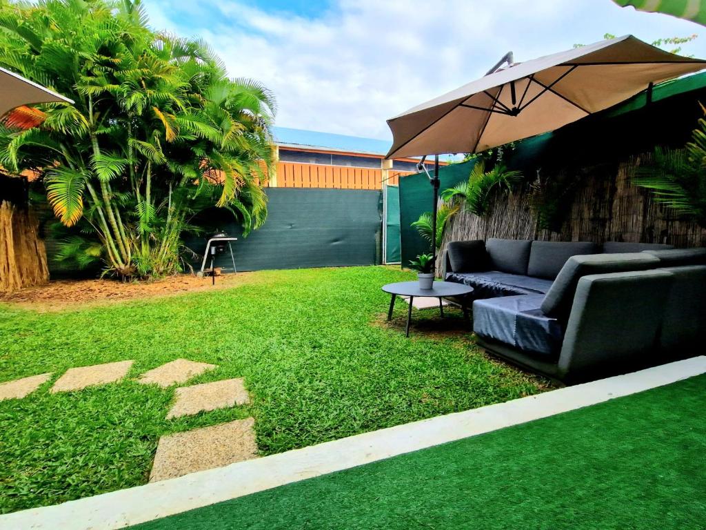 Zahrada ubytování Logement paisible jacuzzi jardin privatif climatisation