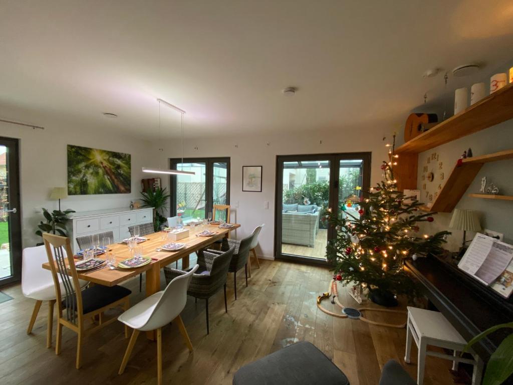 Moderne, idyllische Wohnoase mit Holzfass, Nähe Europapark, Mahlberg ...