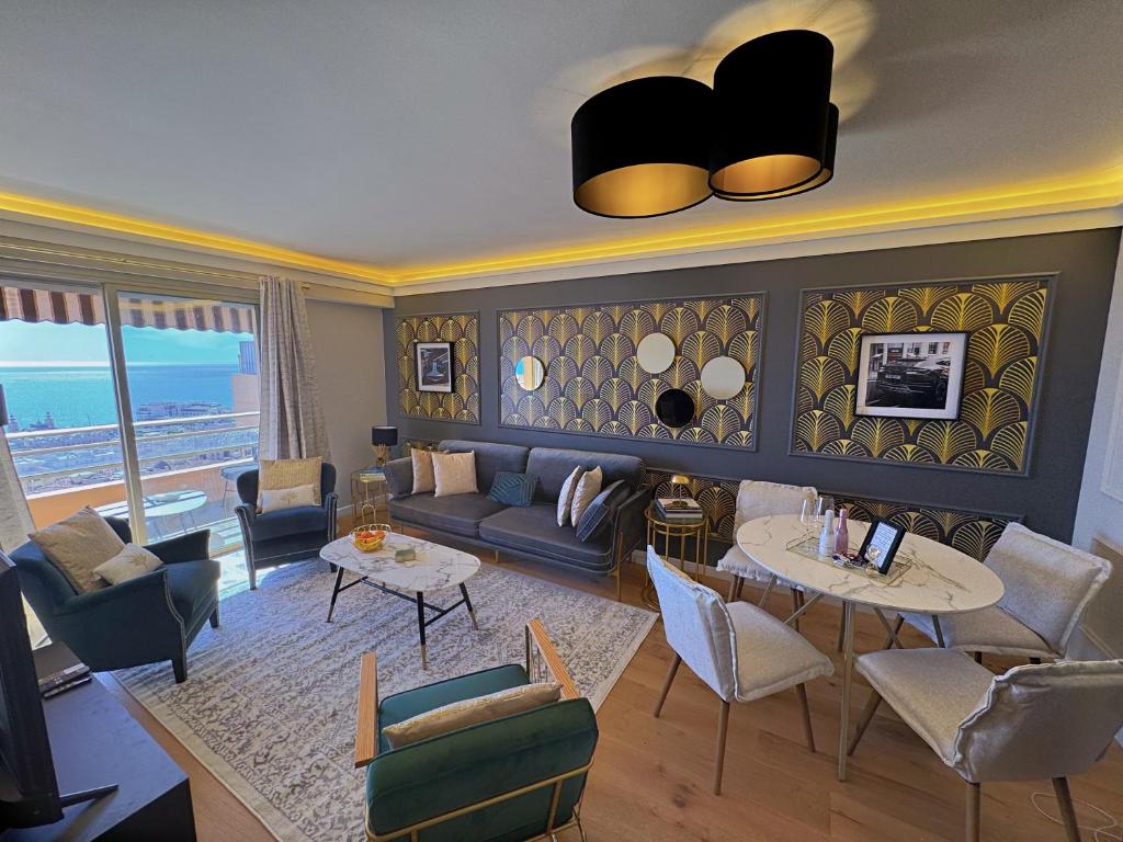 ห้องอาหารหรือที่รับประทานอาหารของ Luxury Monte Carlo- Seaview, Champagne & AC