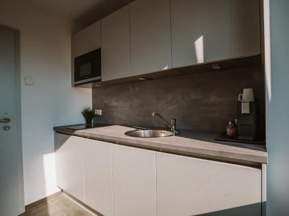 Mey Boardinghouse - 8