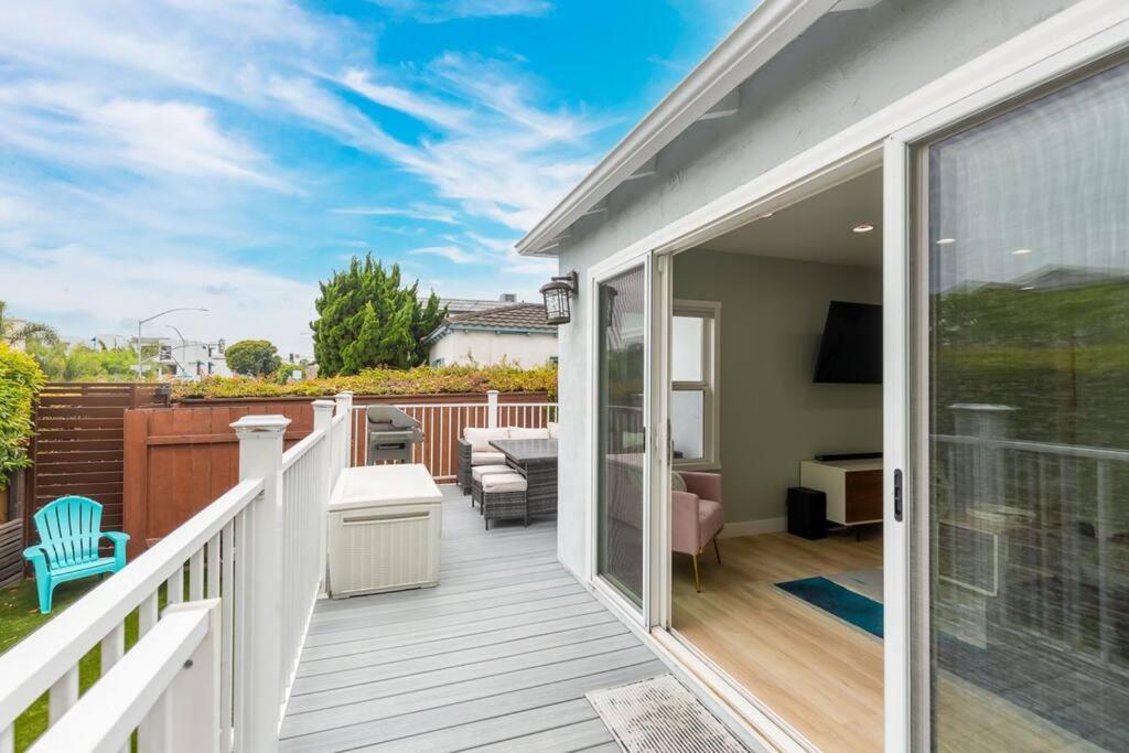 Beach House In The Heart Of PB photo