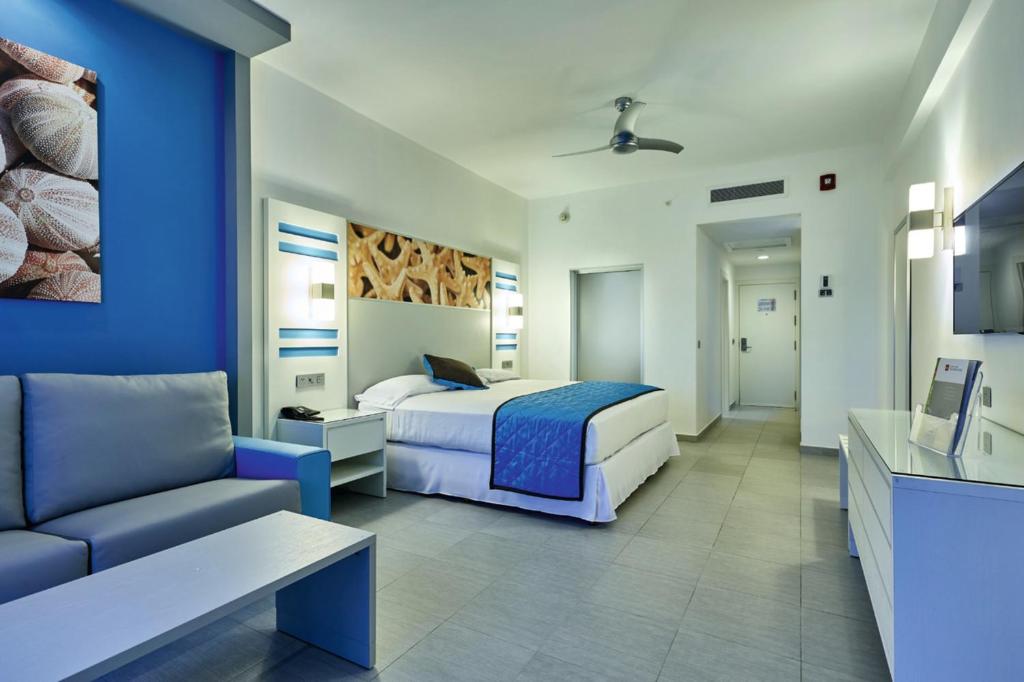 Cama o camas de una habitación en Riu Dunamar - All Inclusive