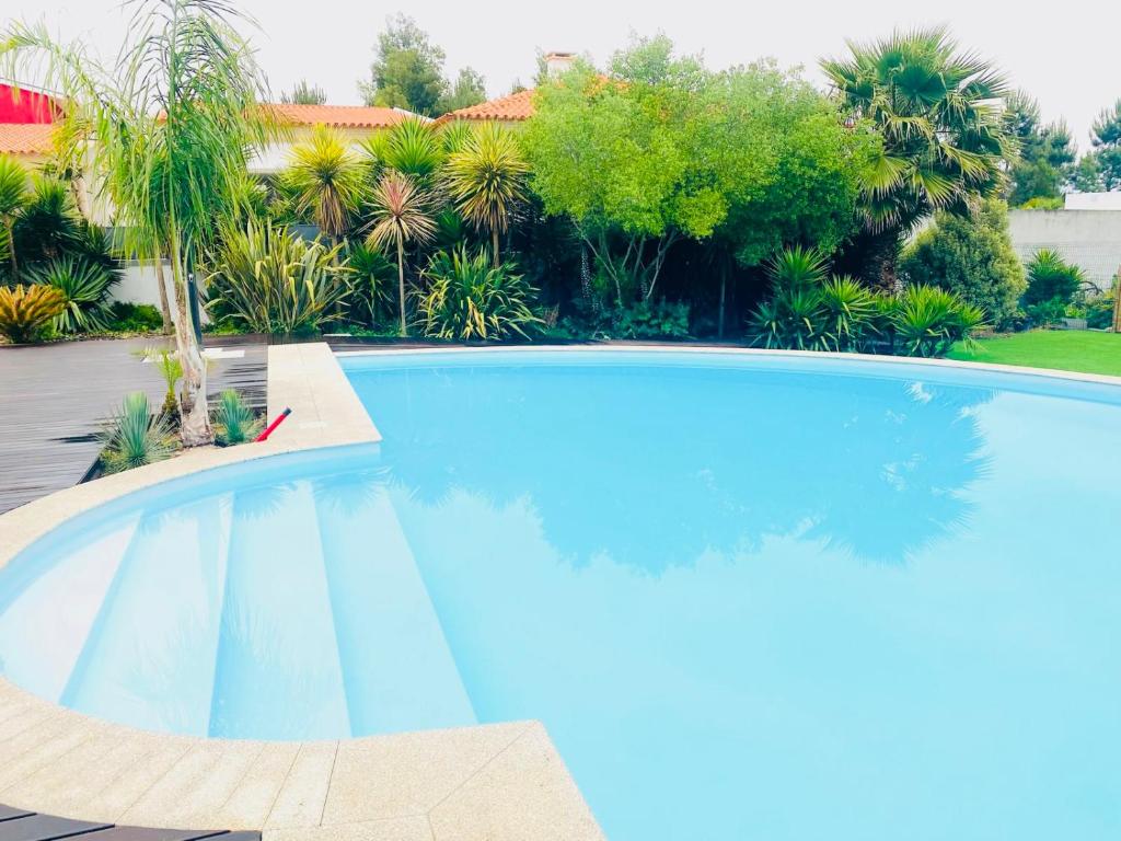 Bazén v ubytování Moradia de Sonho com Piscina nebo v jeho okolí