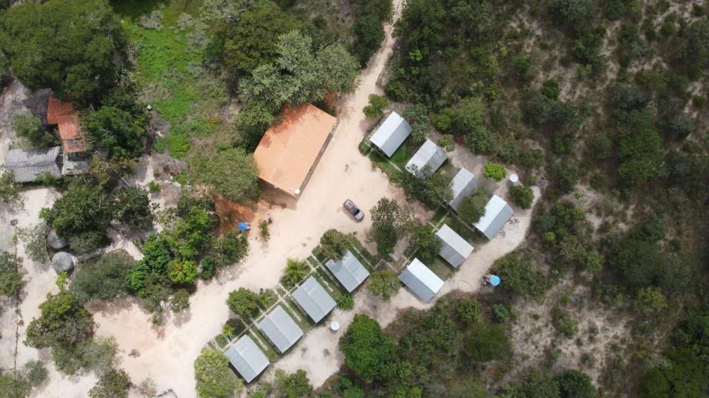 an aerial view of a house with a yard at Pousada Encanto do Jalapão in São Félix do Tocantins