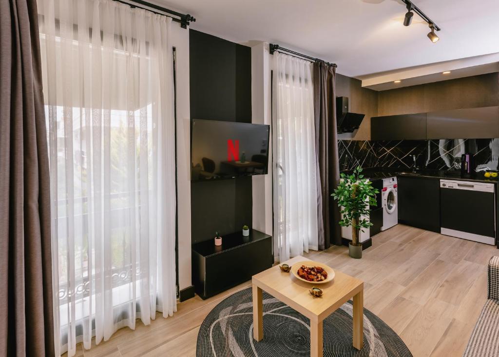 Ella Suites Hotel - 13