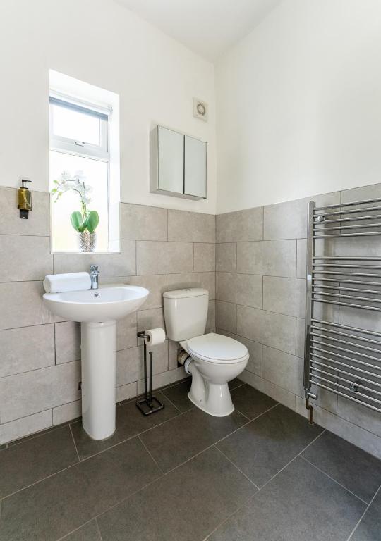 Koupelna v ubytování Tettenhall Lodge Apartment