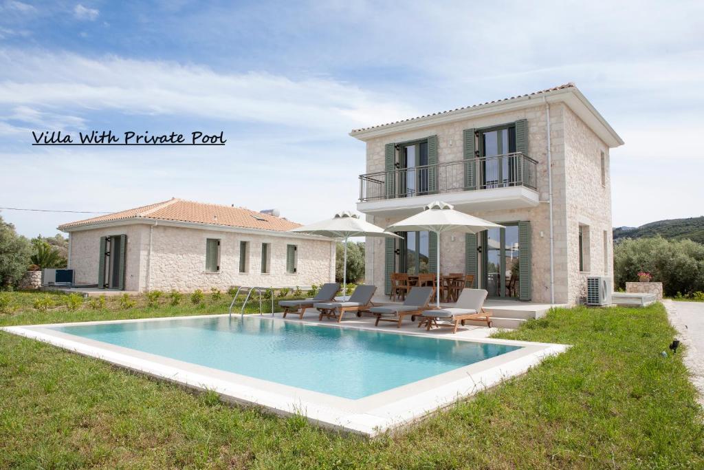 Bazén v ubytování Anagallis Villas nebo v jeho okolí